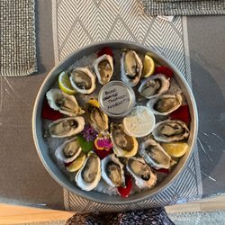 H&H Fresh Fish - Oyster platter