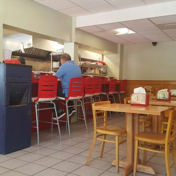 Gigio's Pizzeria - Pizza Near Me - Evanston, Illinois Gigio's Pizzeria - Pizza Near Me - Evanston, Illinois