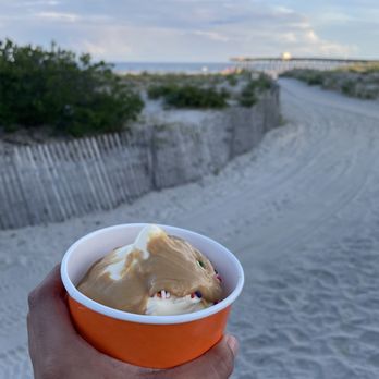 Aloha Soft Serve - Pineapple Dole Whip with PB sauce and sprinkles - Ice Cream & Frozen Yogurt Near Me - Ocean City, New Jersey