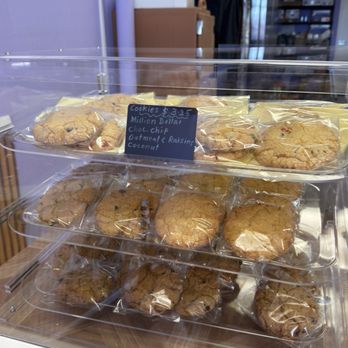 Fluffl Bakery & Cafe - Cookies - Bakeries Near Me - Fairfield, California