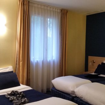 Les Cigales - triple room - Hotels Near Me - Nice, 06