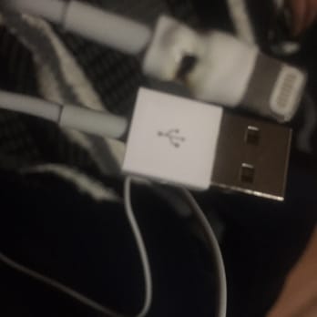 Telexpress Wireless and More - Fake usb cable. Horrible quality bought 2 days ago. - Mobile Phones Near Me - San Leandro, California