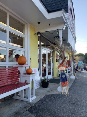 Cammie's Old Dutch Ice Cream Shoppe by null