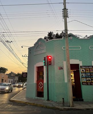 El Cardenal Cantina by null
