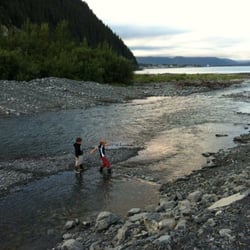 Silver Derby - Right on the bank of the river