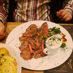 Dat Lütte - Roastbeef mit Bratkartoffeln