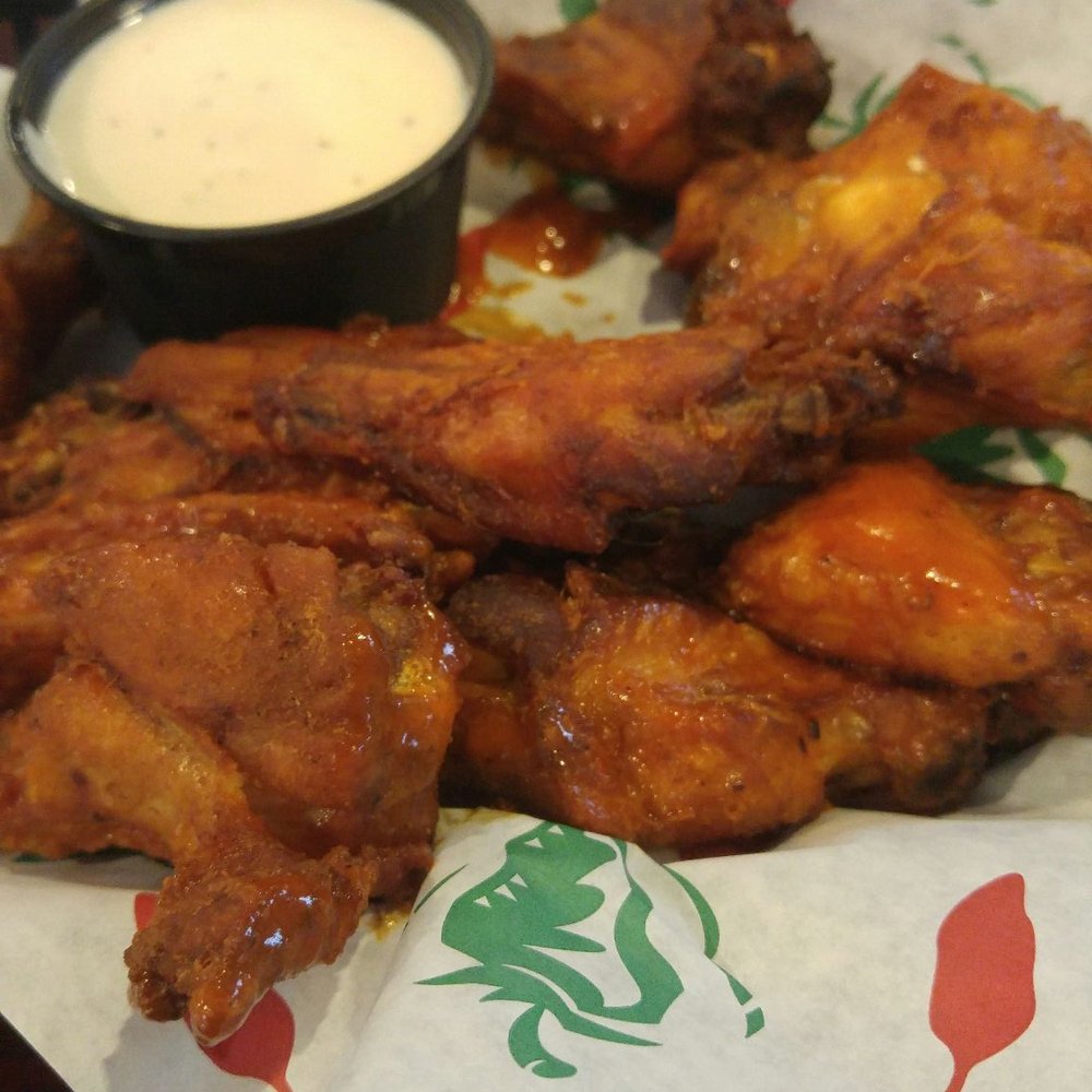 Hannah's BBQ South - Smoked wings with buffalo sauce - Barbeque Near Me - Hickory, North Carolina Hannah's BBQ South - Smoked wings with buffalo sauce - Barbeque Near Me - Hickory, North Carolina