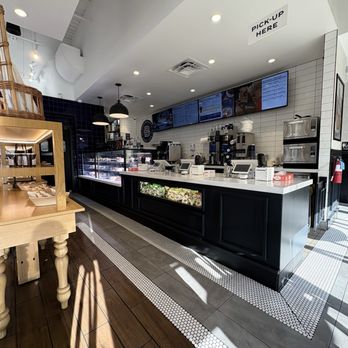 Paris Baguette - Coffee & Tea Near Me - Virginia Beach, Virginia