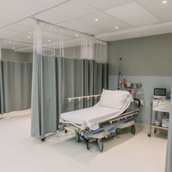 Ideal Plastic Surgery - Surgical Center