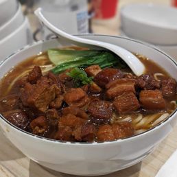 Braised Pork Noodles Soup