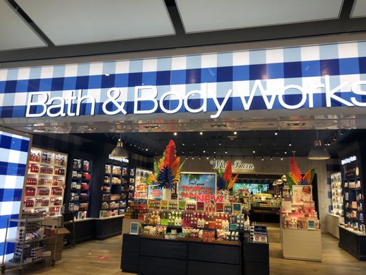 Bath And Body Works Springhurst Louisville Ky BATH & BODY WORKS - Updated June 2025 - 12 Photos - 5000 Shelbyville Rd