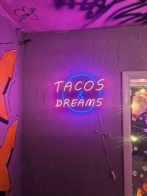 La Capital Tacos by null