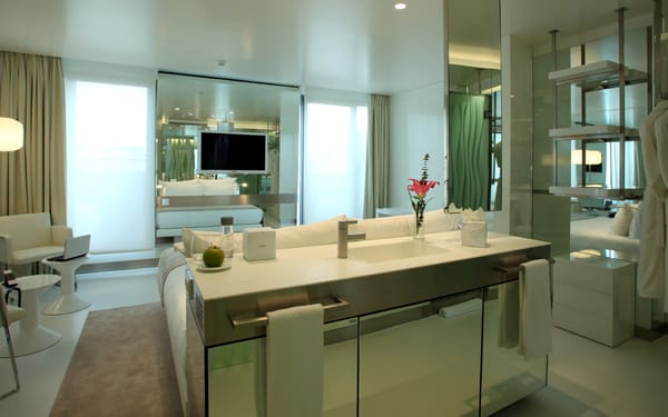 The Mirror Barcelona by null