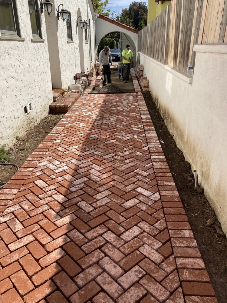 Slide of GreenTech Builders