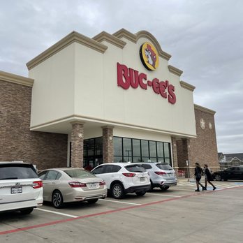 Buc-ee's - Gas Stations Near Me - New Braunfels, Texas