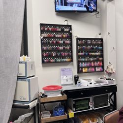 Charming Nails And Spa