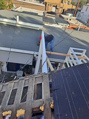 Alfaros and Son Roofing Logo