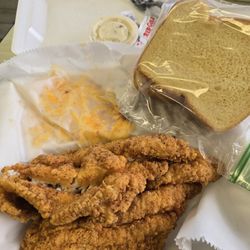 Chandler’s Smokehouse Grill - Fried Catfish, Mac n Cheese, Green Beans & White Bread