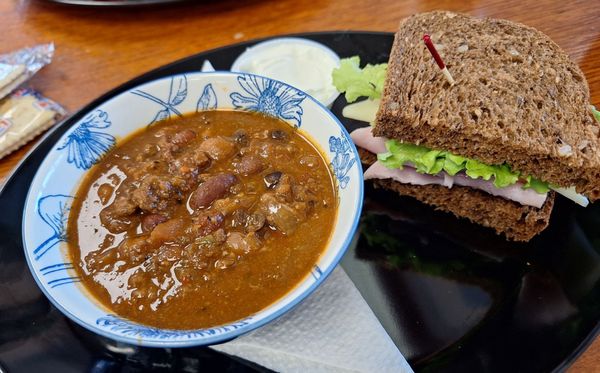 William's Gourmet Kitchen by null