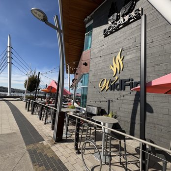 WildFin American Grill - Outdoor seating wraps around restaurant - American Near Me - Vancouver, Washington