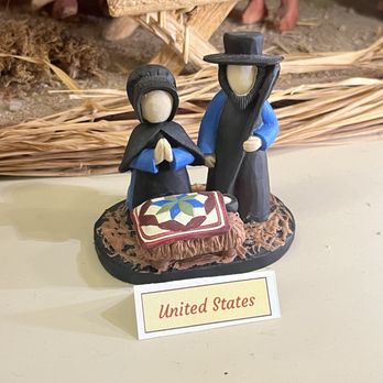 Byers' Choice - PA Dutch nativity - Holiday Decorations Near Me - Chalfont, Pennsylvania Byers' Choice - PA Dutch nativity - Holiday Decorations Near Me - Chalfont, Pennsylvania