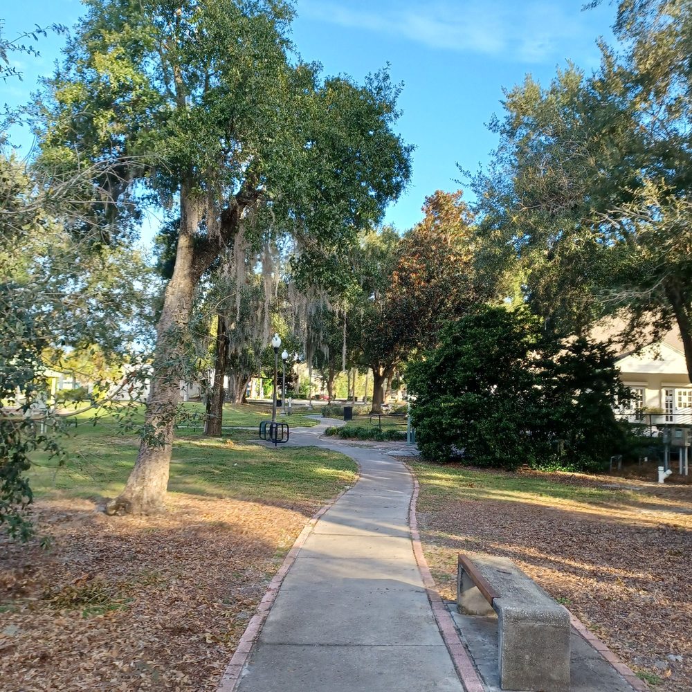 Quinn Strong Park - Parks Near Me - Maitland, Florida