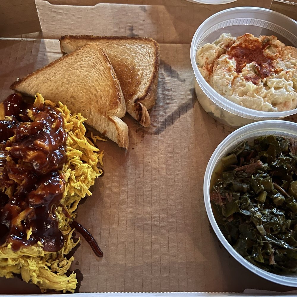 The Backyard - Pulled chicken , greens and potato salad 1/5 stars - Food Trucks Near Me - Ocoee, Florida