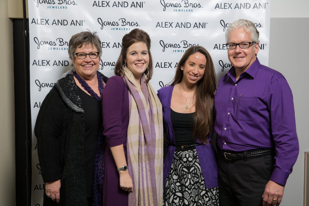 JONES BROS JEWELERS Updated August 2024 10 Reviews 7705 N Grand