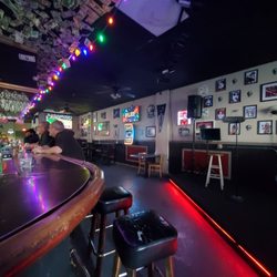 Woodhams Sports Lounge - Inside