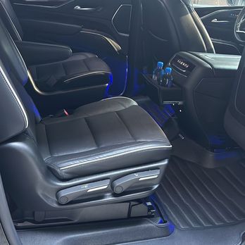 Luxury Black Car - Limos Near Me Luxury Black Car - Limos Near Me