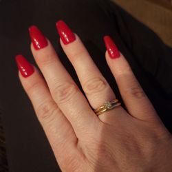 Perfect Nails - Coffin red nails