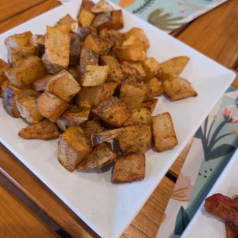 Chloez Cafe - Breakfast & Brunch Near Me - Fairfax Station, Virginia