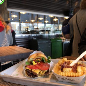 Shake Shack Inner Harbor - Burgers Near Me - Baltimore, Maryland Shake Shack Inner Harbor - Burgers Near Me - Baltimore, Maryland