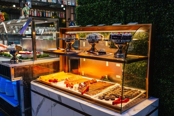 Umi Hot Pot Sushi & Seafood Buffet by null