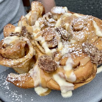 Leeland House - Cinnamon Roll - Breakfast & Brunch Near Me - Houston, Texas Leeland House - Cinnamon Roll - Breakfast & Brunch Near Me - Houston, Texas