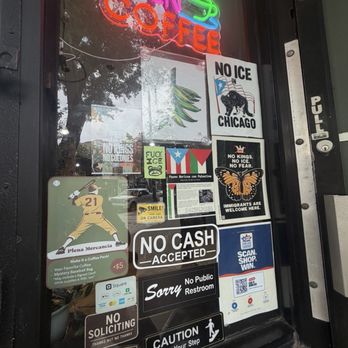 Plena Mercancia - Coffee & Tea Near Me - Chicago, Illinois Plena Mercancia - Coffee & Tea Near Me - Chicago, Illinois