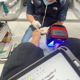 Gel pedicure