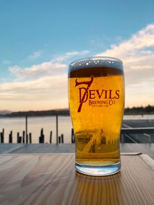 7 Devils Waterfront Alehouse by null