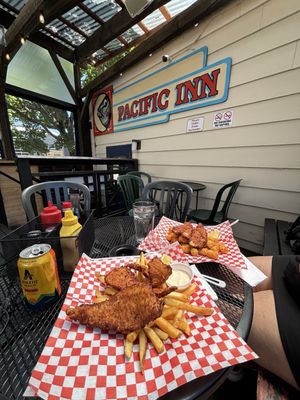 Pacific Inn Pub by null