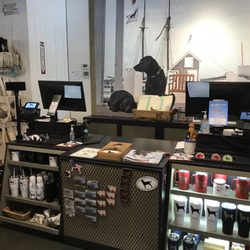 The Black Dog General Store - Newport Thames