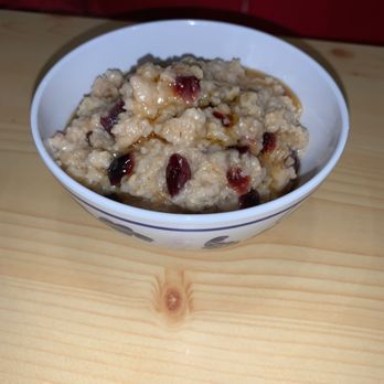 The Great Northern Coffee - Oatmeal with dried fruit and maple syrup - Coffee & Tea Near Me - Minocqua, Wisconsin