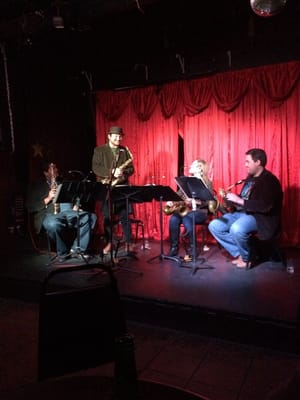 The Silverlake Lounge by null