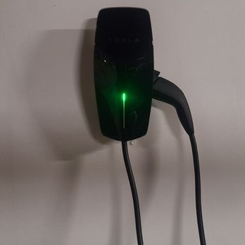 Masah Electric - Tesla EV wall connector - Electricians Near Me Masah Electric - Tesla EV wall connector - Electricians Near Me