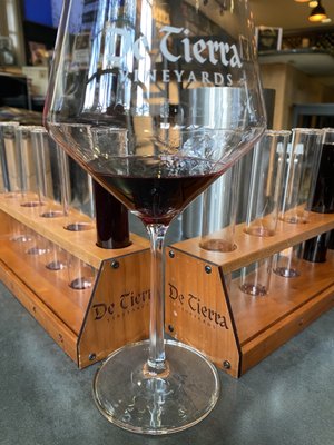 De Tierra Vineyards by null