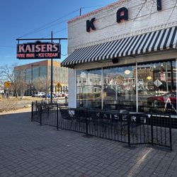 Kaiser's Grateful Bean Cafe - View of the patio
