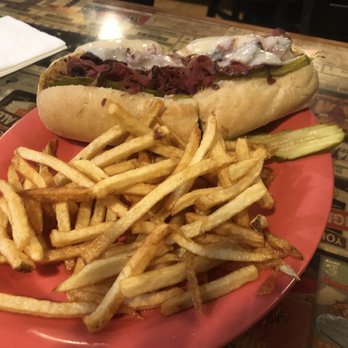 Capone's Pub & Grill - Pizza Near Me - Post Falls, Idaho