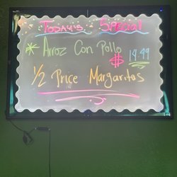 La Fiesta Mexican Restaurant - Arroz Con Pollo was on special today!