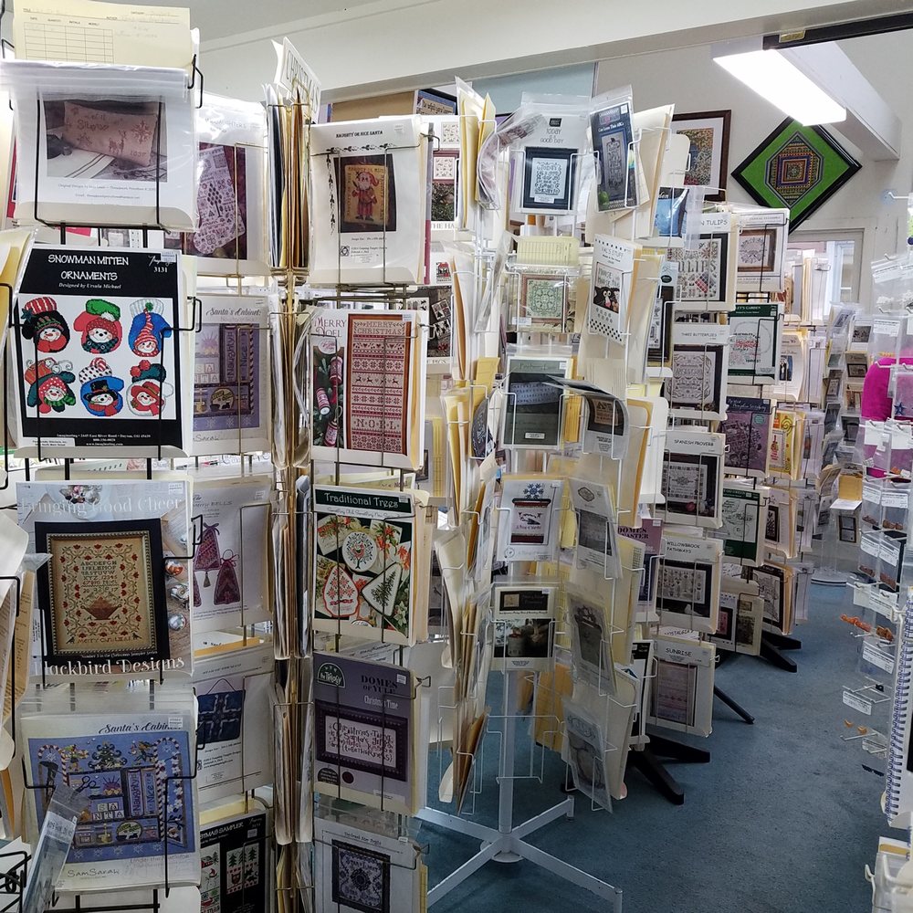 PERSNICKETY STITCHERS 12 Photos Embroidery & Crochet 58 A North