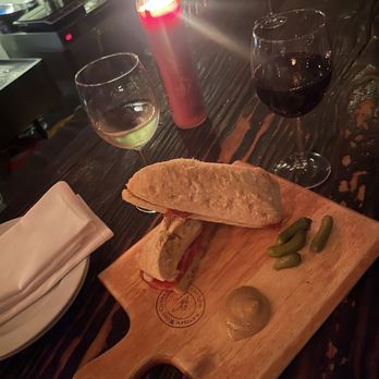 Mignon - Wine Bars Near Me - Los Angeles, California