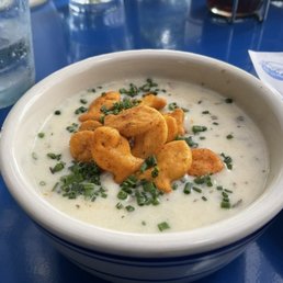 Creamy Clam & Bacon Chowder Cup Creamy Clam & Bacon Chowder Cup